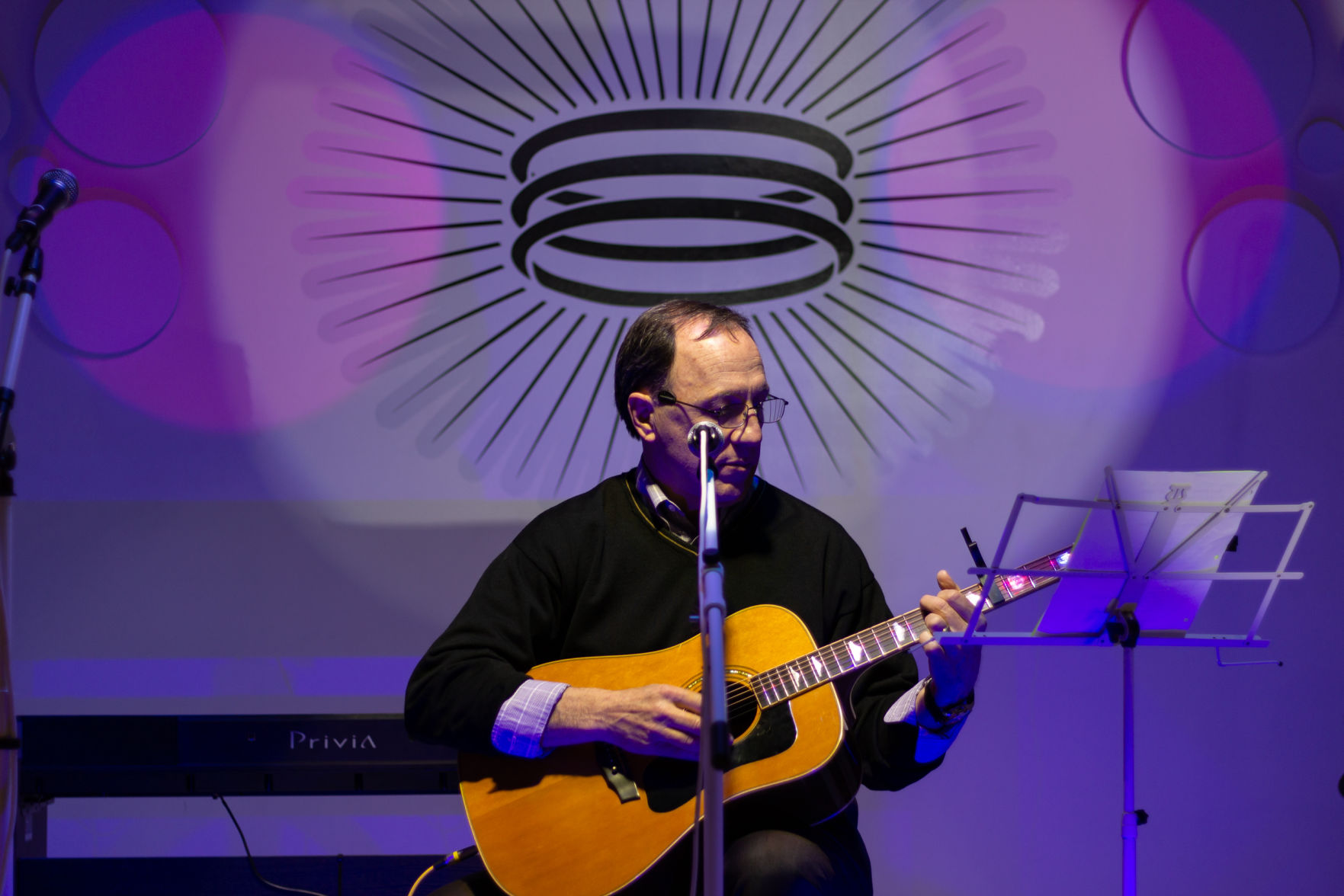 Truth Vinyl Open Mic encourages collaboration between musicians of all ages
